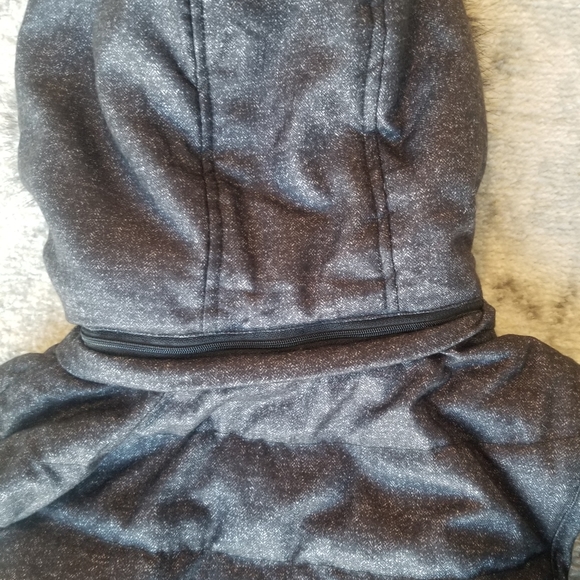 Fuda Gray NWT Vest with Removable Hood Size Large - Picture 8 of 10